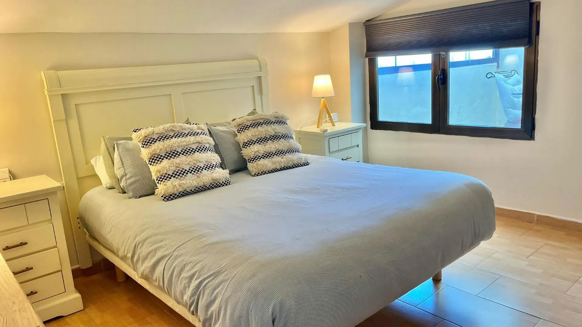 Solana Florida Seafront Apartment Fuengirola Spain